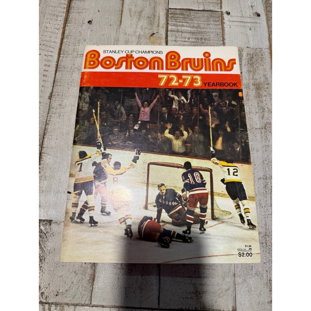 1972-73 Boston Bruins NHL Hockey Yearbook